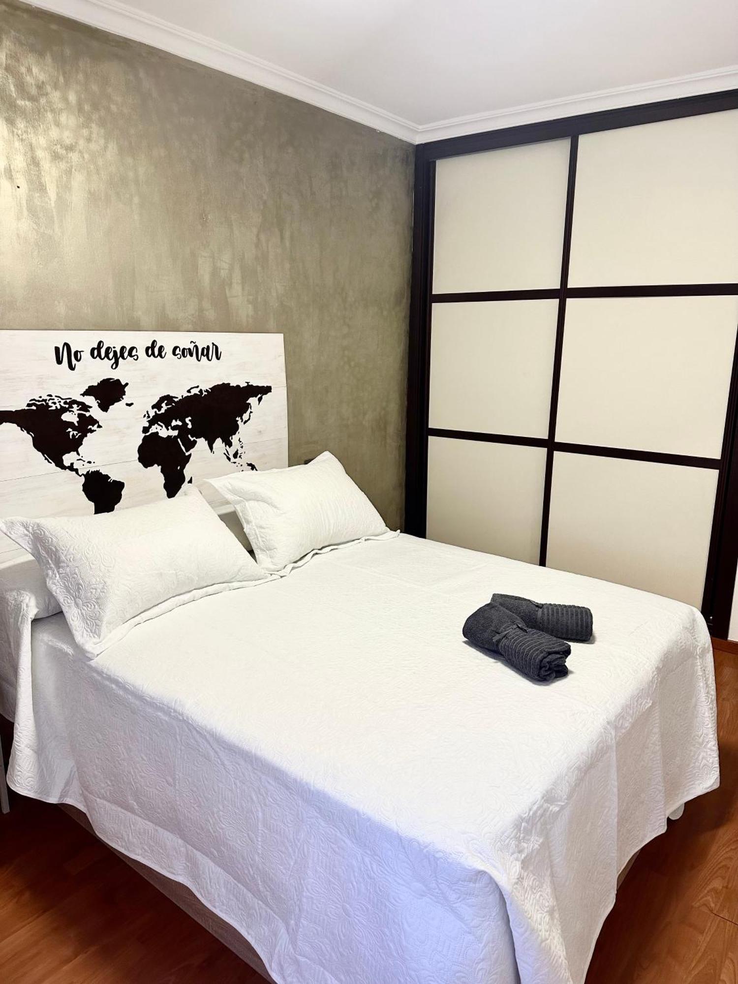 Appartement 10 Minutos Centro Sevilla, Moderno Y Con Parking Gratis